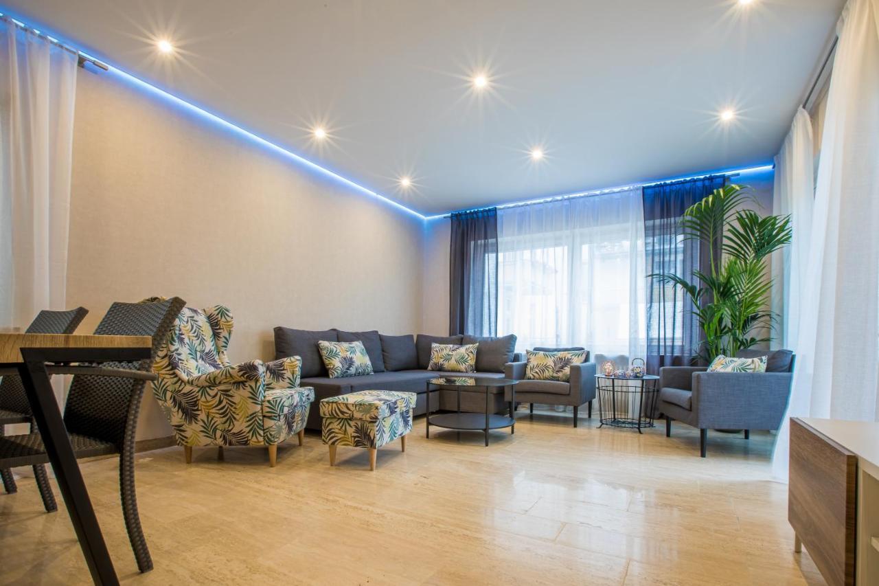 Modernes Apartment in Zentrumsnähe mit eigenem Stellplatz Baden-Baden Exterior foto